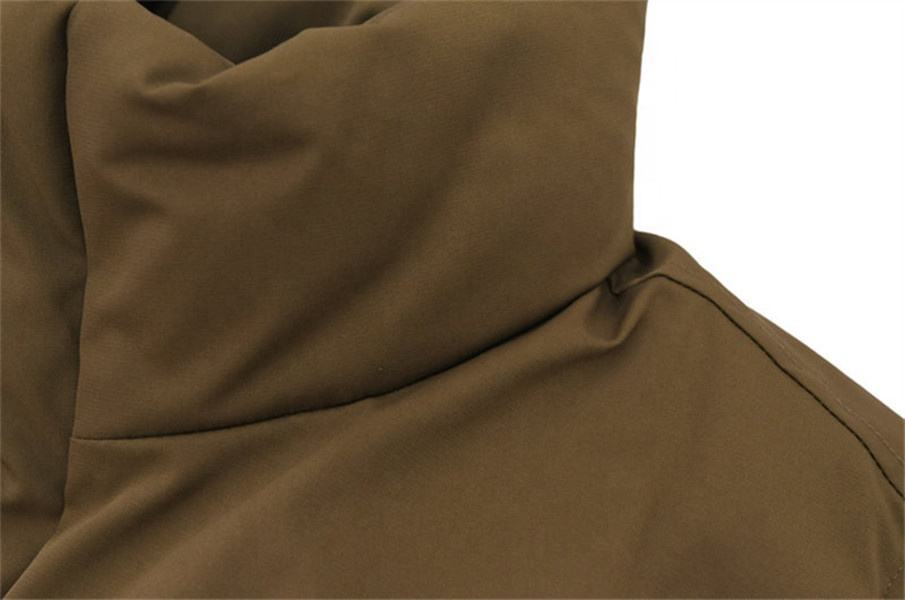 OEM-produsent tilpasset logo mote vinter ermel&oslash;s turtleneck vattert dun mans puffer polstret vest solid farge cargo jakke