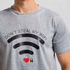 รูปแบบ Wifi แบบกำหนดเองพิมพ์เสื้อยืดกราฟิกบุรุษแขนสั้น O คอน้ำหนักเบาผู้ชายฤดูร้อน 180 Gsm เสื้อยืด