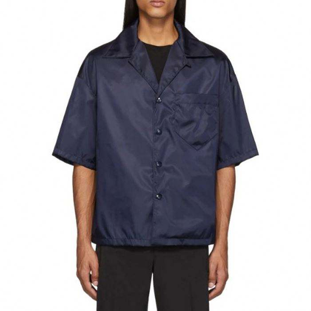 Pengilang OEM Baju Lengan Pendek Gaya Fesyen Nylon Navy Dengan Poket Dada Untuk Lelaki