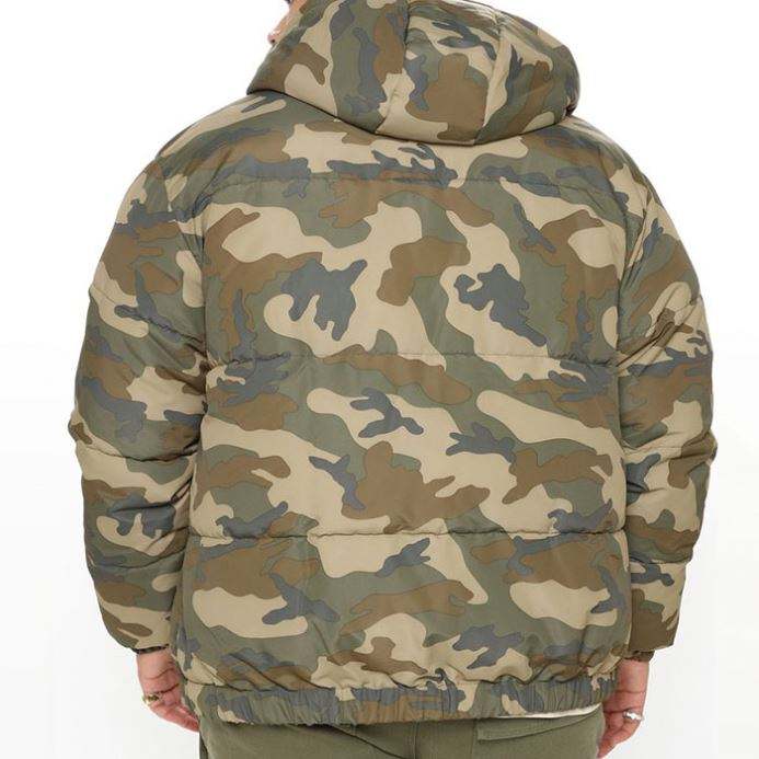 Schwere, dicke Herren-Winterjacken mit Tarnmuster, Utility-Taschen, mit Satin gef&uuml;tterte Herren-Kapuzenjacken in &Uuml;bergr&ouml;&szlig;e