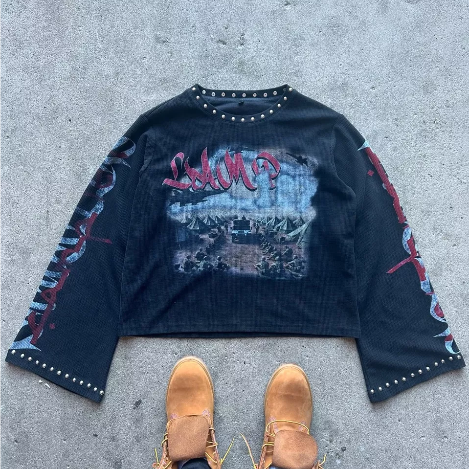 スレッドからトレンドまで: アパレルメーカーがブランドの成功を形作る方法