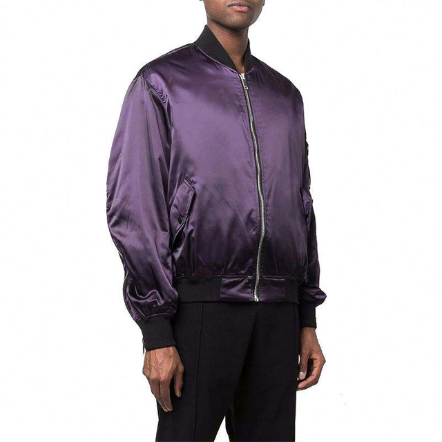 Bomber in nylon satinato viola con cerniera per colletto alla coreana a maniche lunghe alla moda da uomo personalizzato produttore OEM di alta qualit&agrave;