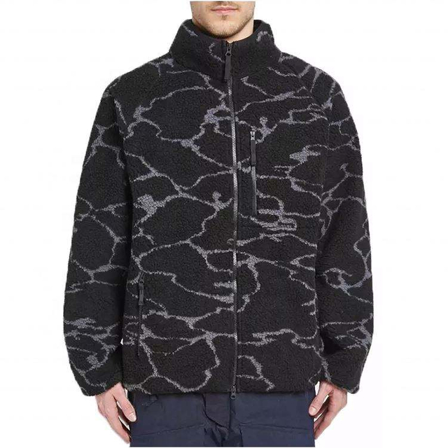 ຜູ້ຜະລິດ OEM 100% Polyester Custom Men Clothing Logo Patch Pocket Heavy Weight Warm Fleece Men's Coats Jacket