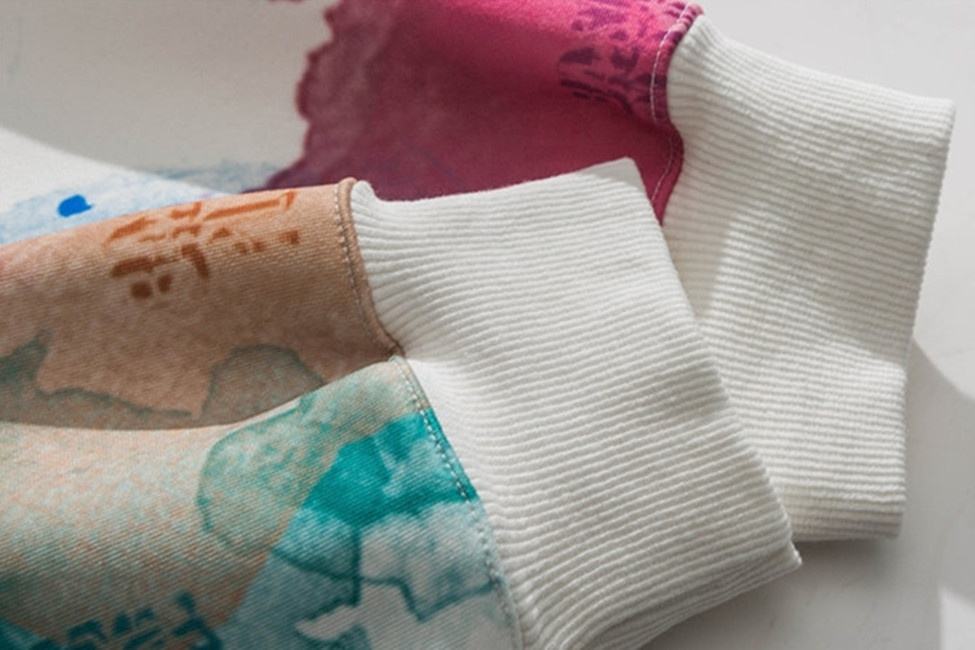 OEM gy&aacute;rt&oacute; testreszabott őszi t&eacute;li f&eacute;rfi kapucnis pul&oacute;ver sz&iacute;nek nyomtatott bő kapucnis