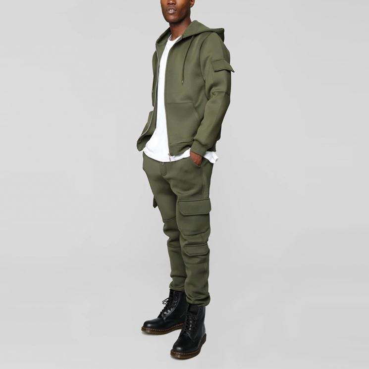 Muška jednobojna jahaća jakna s bočnim džepovima i prednjim patentnim zatvaračem, uske bomber jakne