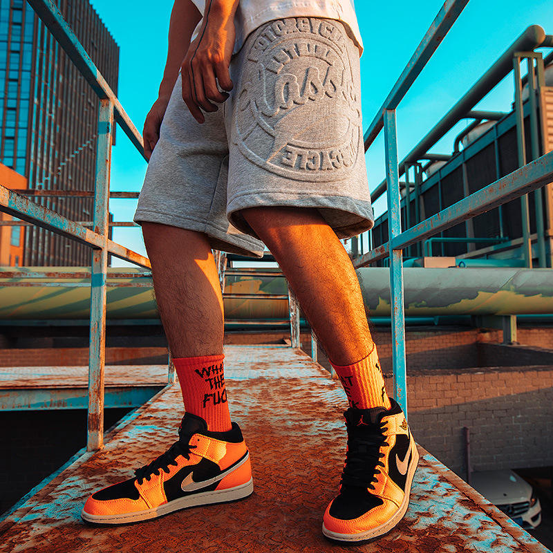 Oem ထုတ်လုပ်သူ အရည်အသွေးမြင့် ဘတ်စကက်ဘော အားကစားရုံ ချွေးအပြေး နွေရာသီ ချည်သား အမျိုးသား စိတ်ကြိုက် လိုဂို ပုံနှိပ်ခြင်း 3d ဖောင်းကြွ ဘောင်းဘီတို