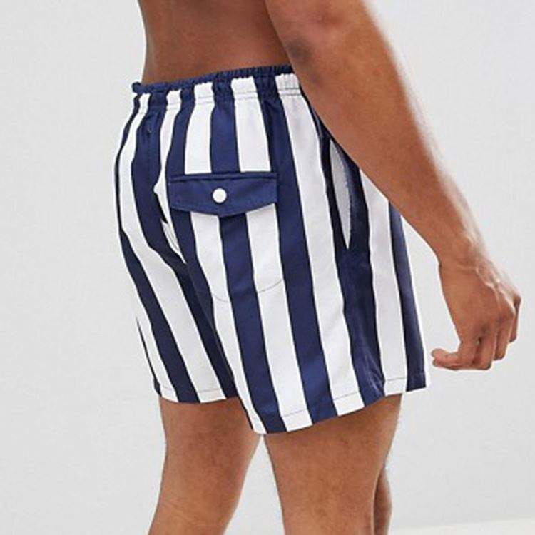 Szorty do pływania w paski marki Your Owm w kolorze granatowym